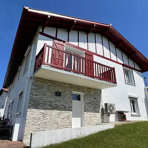  Appartement Ustaritz, 3 Pièces, 4 Personnes - Fr-1-495-7 France
